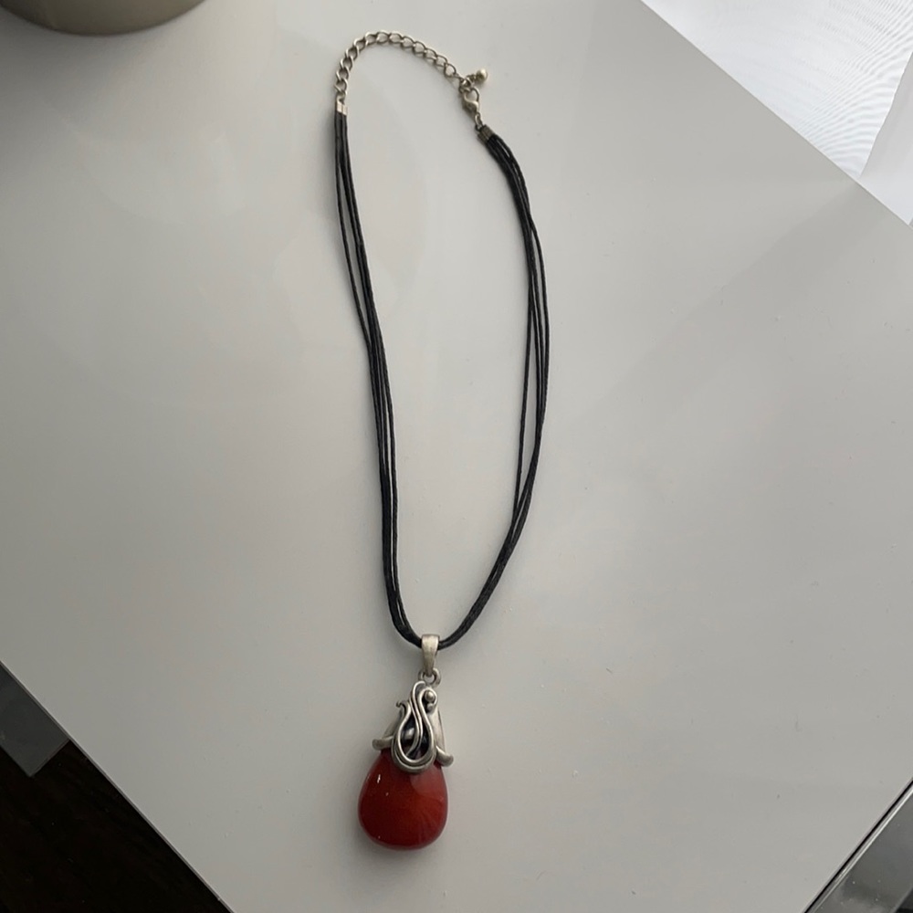 Women’s necklace